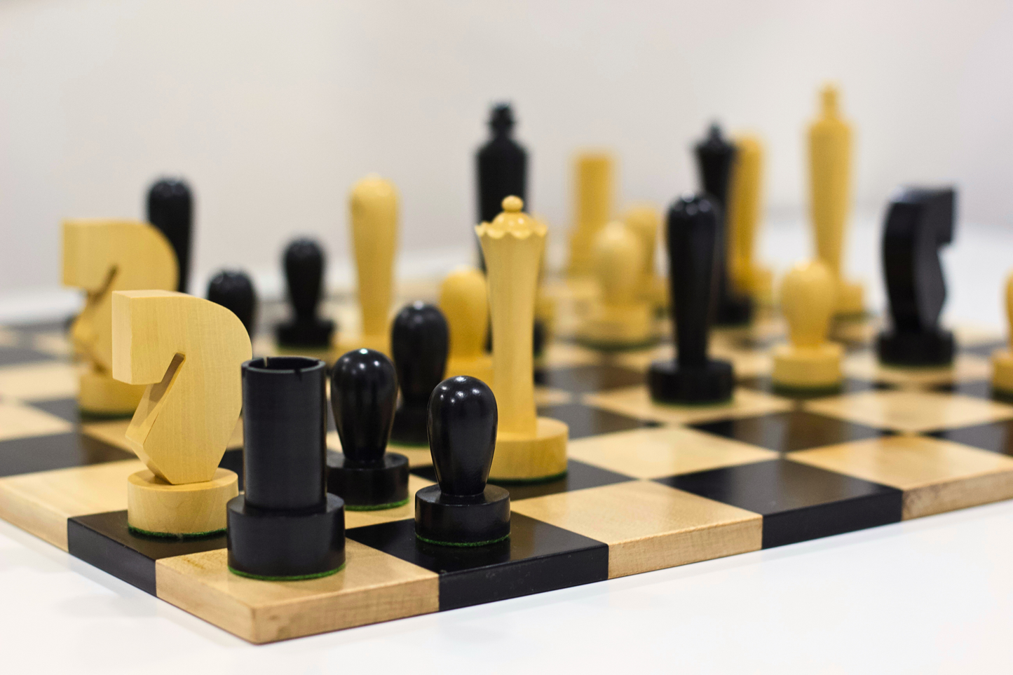 Berliner Design Chess Pieces (4.00")